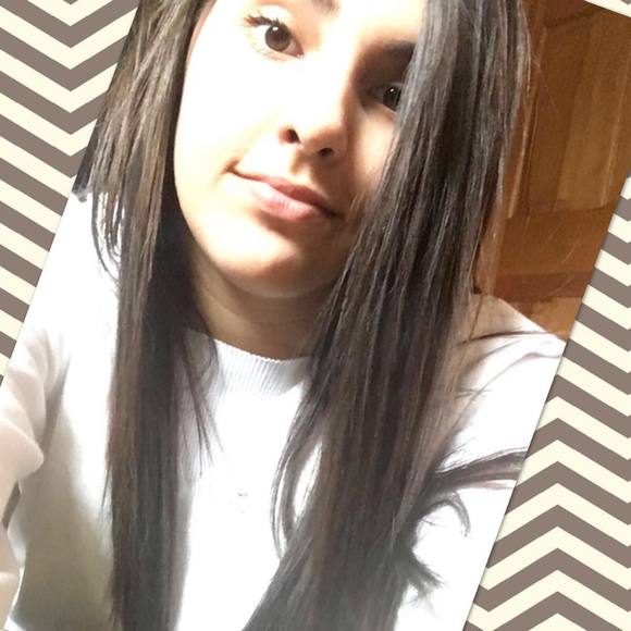 Meet your Posher, Yara - Picture 1 of 1